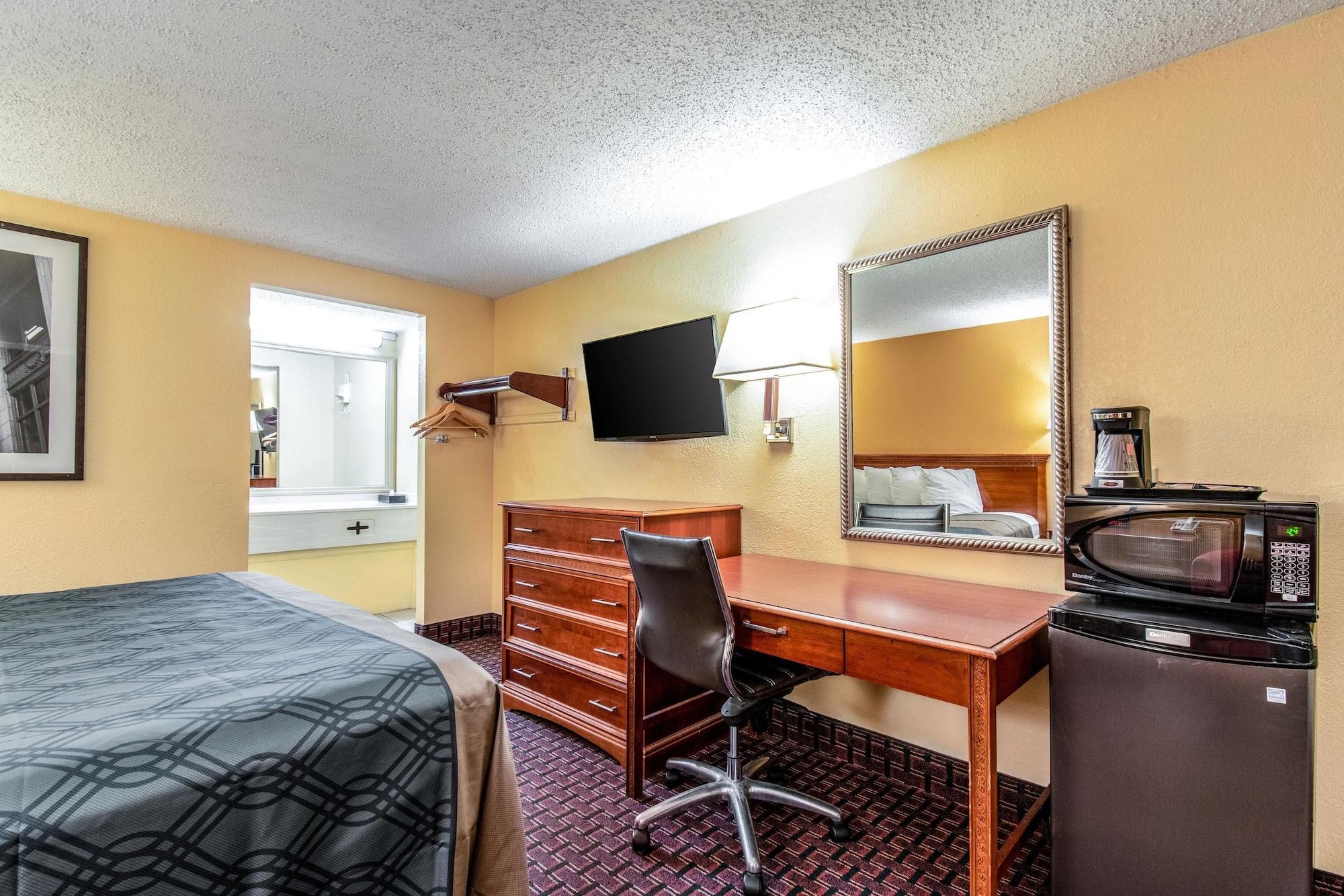 Rodeway Inn Miamisburg Exterior photo