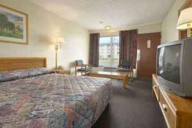 Rodeway Inn Miamisburg Exterior photo
